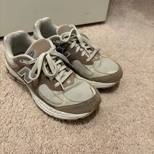 New Balance Cream and Tan Sneakers